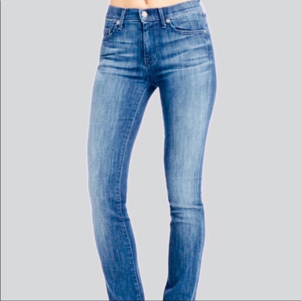 🔥EUC 7 For All Mankind High Waist Straight Jeans